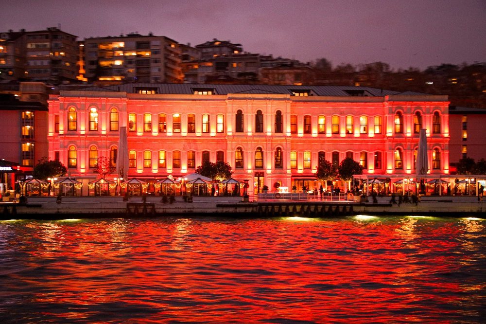 Four Seasons Hotel Istanbul at the Bosphorus