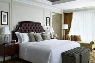 Premium bedding, down comforters, minibar, in-room safe