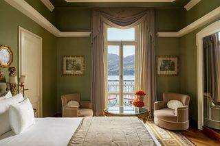 Lake View Prestige Room