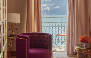 Junior Suite with Lake View
