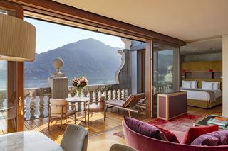 Rooftop Front Suite