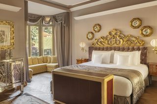 Junior Suite with Park View