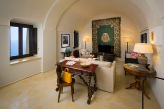 Open Space Deluxe Suite with Sea View