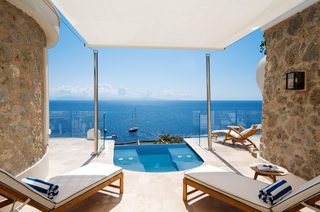 Premium Suite Pool